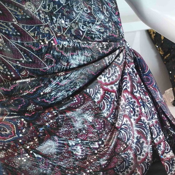 Formal metallic design top - Picture 3 of 6